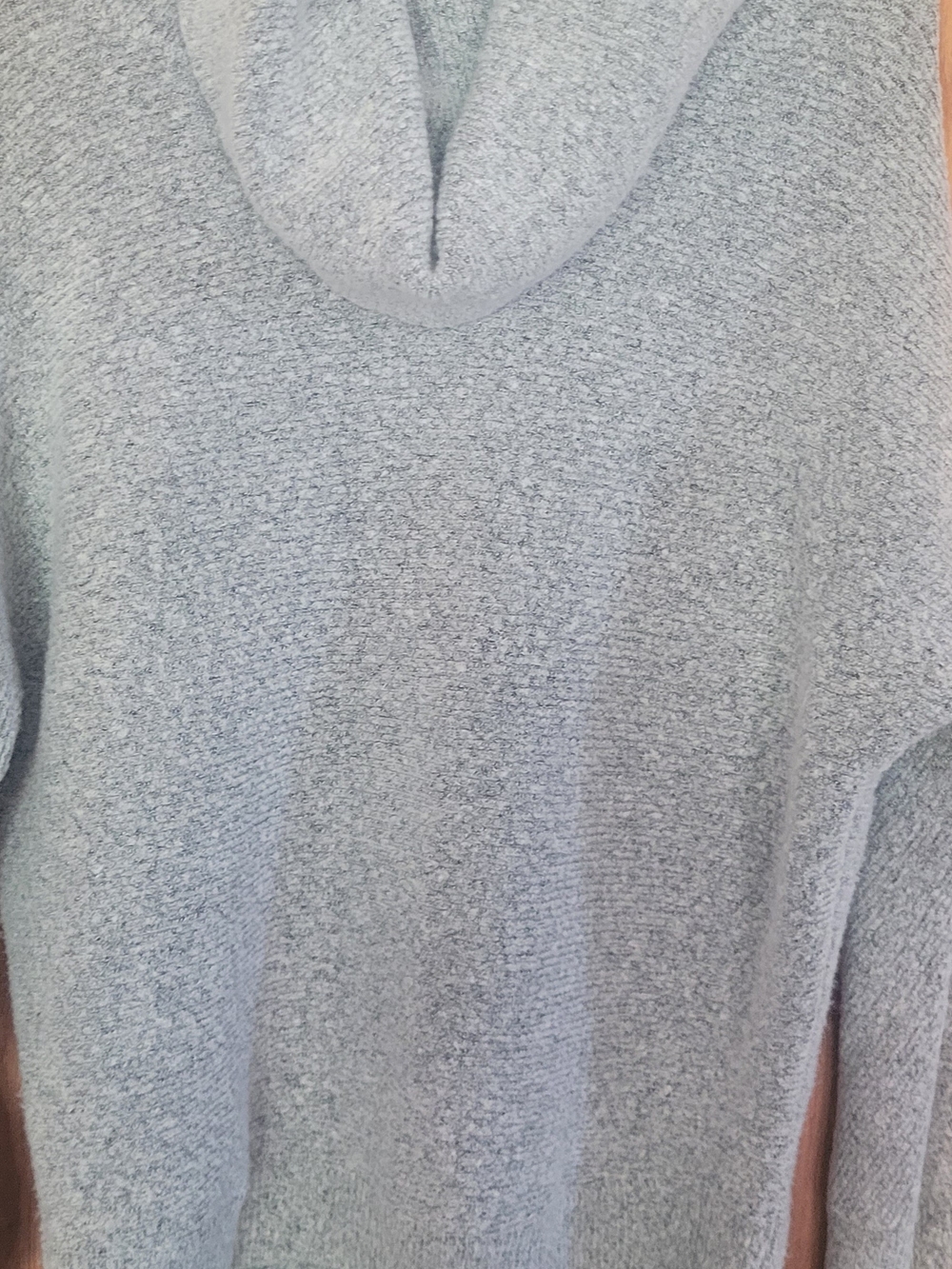 Romeo & Juliet Couture Light Gray Hooded Turtleneck Sweater